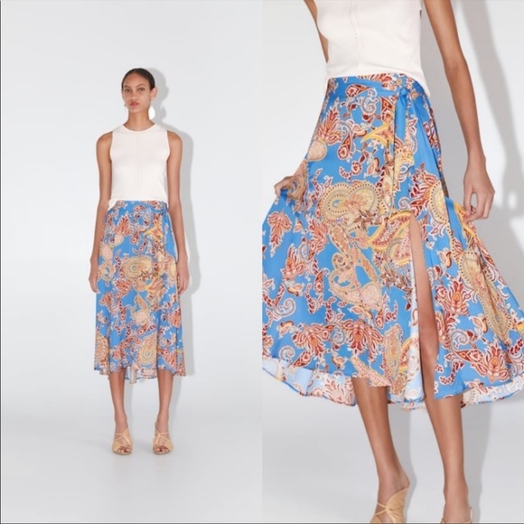 ZARA Blue Paisley Print Satin Skirt - Medium - Picture 1 of 1